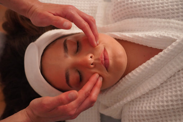 Limpieza Facial Profunda a Domicilio en Madrid