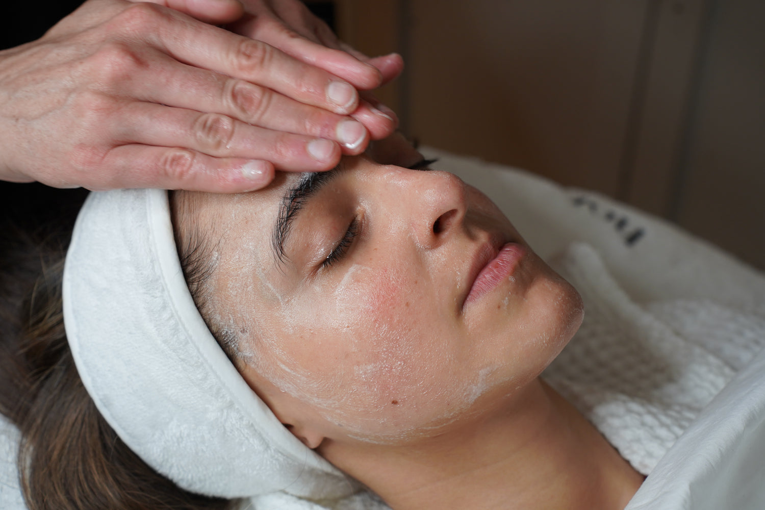 Limpieza Facial Profunda a Domicilio en Madrid