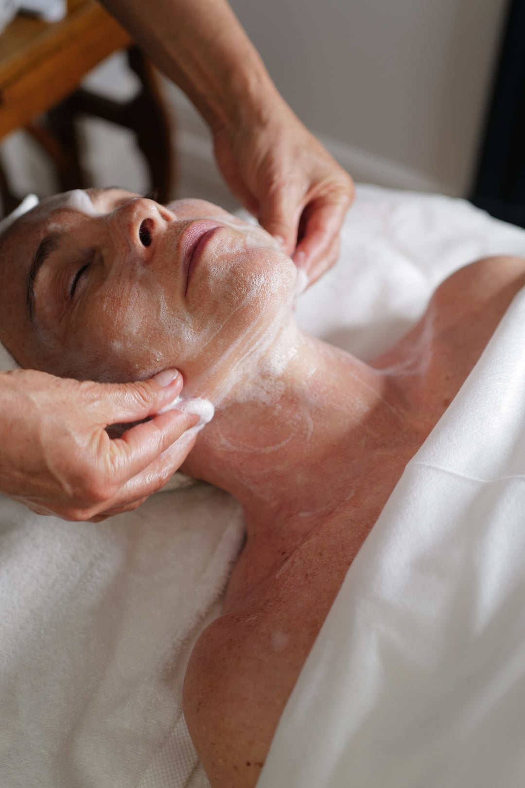 Facial Antiedad Renovación Celular a Domicilio en Madrid